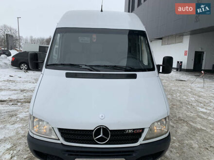 Белый Мерседес Sprinter, объемом двигателя 0 л и пробегом 374 тыс. км за 14300 $, фото 1 на Automoto.ua