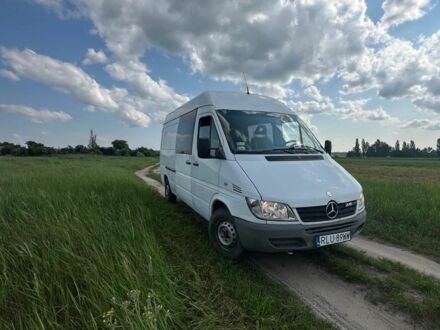 Мерседес Sprinter 2006 в Буче на Automoto.ua Белый Мерседес Sprinter, объемом двигателя 2.2 л и пробегом 300 тыс. км за 3200 $, фото 1 на Automoto.ua