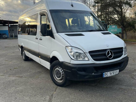 Белый Мерседес Sprinter, объемом двигателя 2.15 л и пробегом 450 тыс. км за 8500 $, фото 1 на Automoto.ua