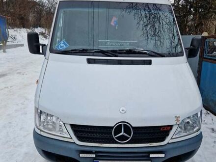 Белый Мерседес Sprinter, объемом двигателя 2.2 л и пробегом 420 тыс. км за 7700 $, фото 1 на Automoto.ua