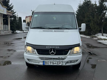 Белый Мерседес Sprinter, объемом двигателя 2.69 л и пробегом 530 тыс. км за 8800 $, фото 1 на Automoto.ua