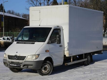 Белый Мерседес Sprinter, объемом двигателя 2.2 л и пробегом 97 тыс. км за 12900 $, фото 1 на Automoto.ua