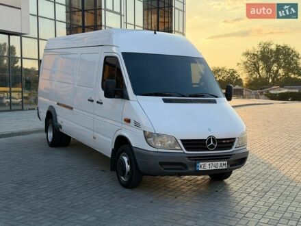 Белый Мерседес Sprinter, объемом двигателя 2.69 л и пробегом 404 тыс. км за 21500 $, фото 1 на Automoto.ua
