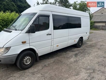 Мерседес Sprinter 2006 в Сокале на Automoto.ua Белый Мерседес Sprinter, объемом двигателя 2.69 л и пробегом 300 тыс. км за 8000 $, фото 1 на Automoto.ua