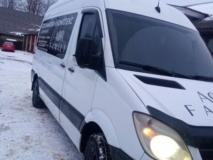Белый Мерседес Sprinter, объемом двигателя 2.15 л и пробегом 570 тыс. км за 10000 $, фото 1 на Automoto.ua