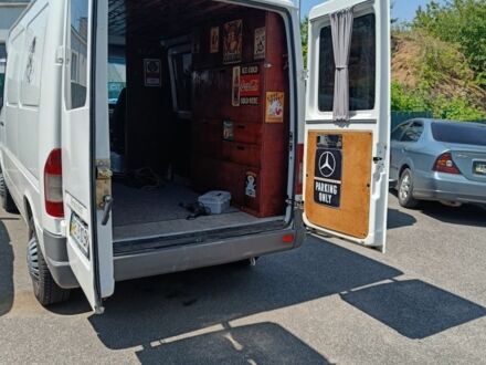 Белый Мерседес Sprinter, объемом двигателя 2.1 л и пробегом 326 тыс. км за 7500 $, фото 1 на Automoto.ua