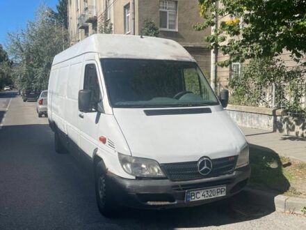 Білий Мерседес Sprinter, об'ємом двигуна 2.1 л та пробігом 301 тис. км за 5200 $, фото 1 на Automoto.ua