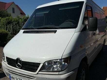 Белый Мерседес Sprinter, объемом двигателя 2.2 л и пробегом 500 тыс. км за 8200 $, фото 1 на Automoto.ua