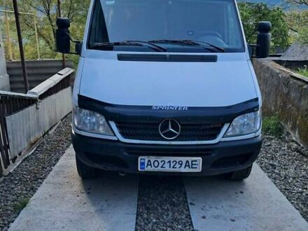 Білий Мерседес Sprinter, об'ємом двигуна 2.7 л та пробігом 65 тис. км за 7500 $, фото 1 на Automoto.ua