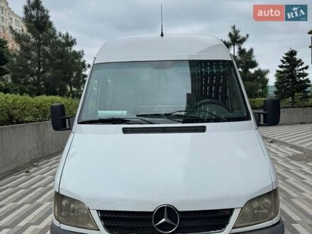 Белый Мерседес Sprinter, объемом двигателя 2.69 л и пробегом 100 тыс. км за 12500 $, фото 1 на Automoto.ua