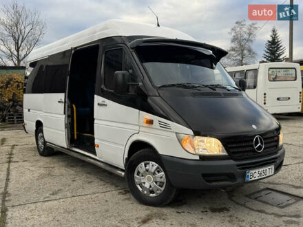 Белый Мерседес Sprinter, объемом двигателя 2.7 л и пробегом 450 тыс. км за 9700 $, фото 1 на Automoto.ua