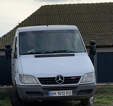 Белый Мерседес Sprinter, объемом двигателя 2.15 л и пробегом 412 тыс. км за 6500 $, фото 1 на Automoto.ua