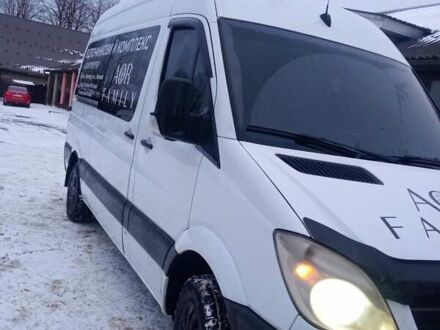 Білий Мерседес Sprinter, об'ємом двигуна 2.15 л та пробігом 570 тис. км за 11200 $, фото 1 на Automoto.ua