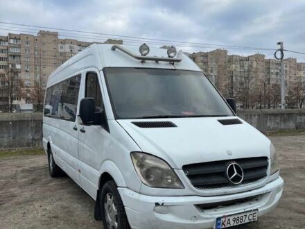 Белый Мерседес Sprinter, объемом двигателя 2.1 л и пробегом 360 тыс. км за 7999 $, фото 1 на Automoto.ua