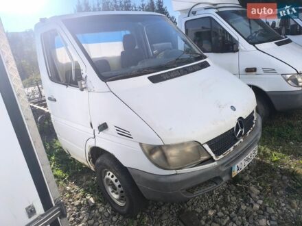Білий Мерседес Sprinter, об'ємом двигуна 2.15 л та пробігом 400 тис. км за 4500 $, фото 1 на Automoto.ua