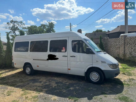Мерседес Sprinter 2006 в Кривом Роге на Automoto.ua Белый Мерседес Sprinter, объемом двигателя 2.2 л и пробегом 307 тыс. км за 3700 $, фото 1 на Automoto.ua