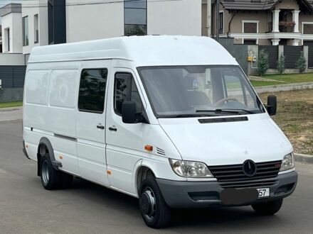Белый Мерседес Sprinter, объемом двигателя 2.7 л и пробегом 450 тыс. км за 3120 $, фото 1 на Automoto.ua