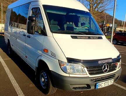 Белый Мерседес Sprinter, объемом двигателя 2.1 л и пробегом 1 тыс. км за 10700 $, фото 1 на Automoto.ua