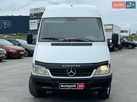 Белый Мерседес Sprinter, объемом двигателя 2.2 л и пробегом 482 тыс. км за 10240 $, фото 1 на Automoto.ua