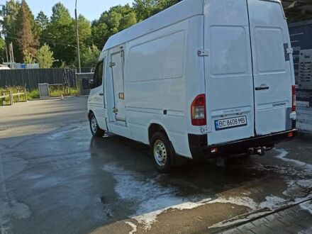 Белый Мерседес Sprinter, объемом двигателя 2.2 л и пробегом 220 тыс. км за 5200 $, фото 1 на Automoto.ua