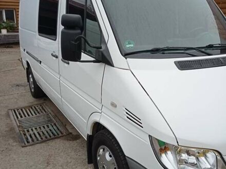 Белый Мерседес Sprinter, объемом двигателя 0 л и пробегом 182 тыс. км за 15800 $, фото 1 на Automoto.ua