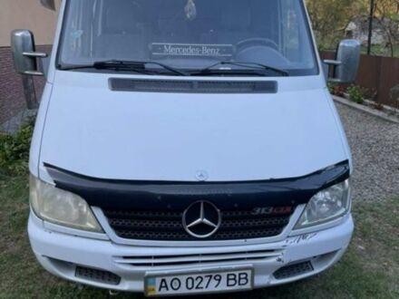 Белый Мерседес Sprinter, объемом двигателя 0 л и пробегом 295 тыс. км за 7800 $, фото 1 на Automoto.ua