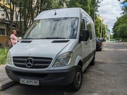 Белый Мерседес Sprinter, объемом двигателя 2.15 л и пробегом 260 тыс. км за 12000 $, фото 1 на Automoto.ua