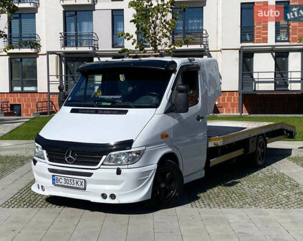 Белый Мерседес Sprinter, объемом двигателя 2.69 л и пробегом 724 тыс. км за 14300 $, фото 1 на Automoto.ua