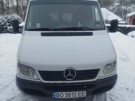 Белый Мерседес Sprinter, объемом двигателя 2.15 л и пробегом 400 тыс. км за 8000 $, фото 1 на Automoto.ua