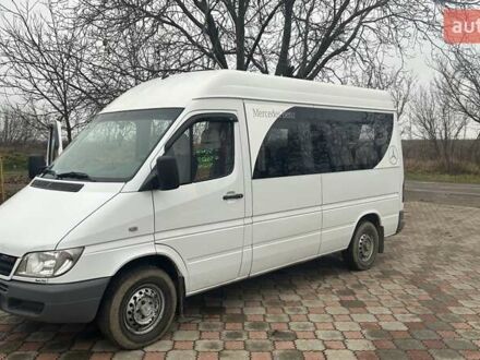 Белый Мерседес Sprinter, объемом двигателя 2.15 л и пробегом 228 тыс. км за 11580 $, фото 1 на Automoto.ua