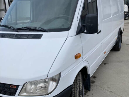 Белый Мерседес Sprinter, объемом двигателя 2.7 л и пробегом 250 тыс. км за 12200 $, фото 1 на Automoto.ua
