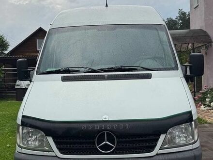 Белый Мерседес Sprinter, объемом двигателя 2.2 л и пробегом 488 тыс. км за 7300 $, фото 1 на Automoto.ua