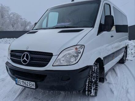 Белый Мерседес Sprinter, объемом двигателя 2.15 л и пробегом 350 тыс. км за 14900 $, фото 1 на Automoto.ua