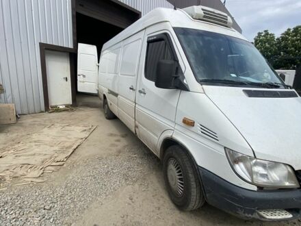 Білий Мерседес Sprinter, об'ємом двигуна 2.1 л та пробігом 750 тис. км за 8900 $, фото 1 на Automoto.ua