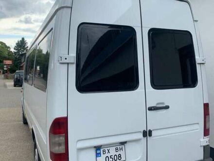 Белый Мерседес Sprinter, объемом двигателя 2.15 л и пробегом 178 тыс. км за 15700 $, фото 1 на Automoto.ua