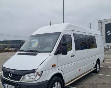 Білий Мерседес Sprinter, об'ємом двигуна 2.7 л та пробігом 300 тис. км за 10500 $, фото 1 на Automoto.ua