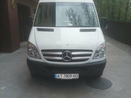 Мерседес Sprinter 2006 в Ивано-Франковске на Automoto.ua Белый Мерседес Sprinter, объемом двигателя 2.15 л и пробегом 600 тыс. км за 13200 $, фото 1 на Automoto.ua