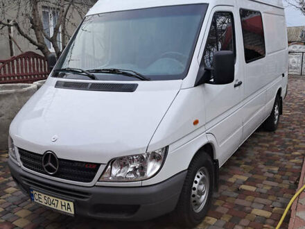 Белый Мерседес Sprinter, объемом двигателя 2.1 л и пробегом 340 тыс. км за 10800 $, фото 1 на Automoto.ua