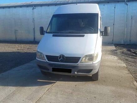 Білий Мерседес Sprinter, об'ємом двигуна 2.1 л та пробігом 470 тис. км за 5950 $, фото 1 на Automoto.ua