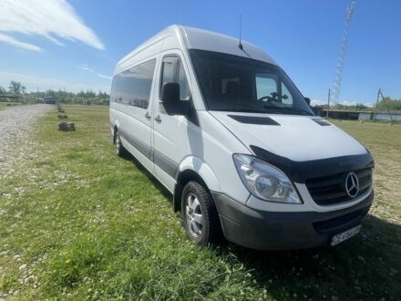 Белый Мерседес Sprinter, объемом двигателя 3 л и пробегом 370 тыс. км за 12900 $, фото 1 на Automoto.ua