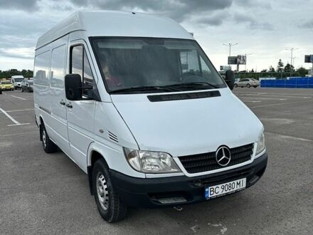 Белый Мерседес Sprinter, объемом двигателя 2.15 л и пробегом 482 тыс. км за 10800 $, фото 1 на Automoto.ua