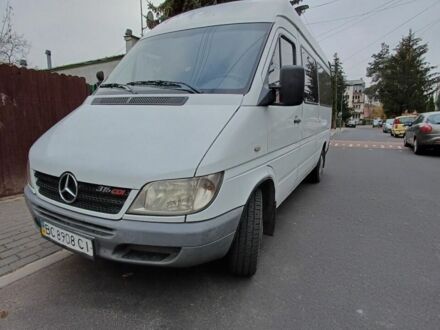 Белый Мерседес Sprinter, объемом двигателя 2.7 л и пробегом 272 тыс. км за 8000 $, фото 1 на Automoto.ua