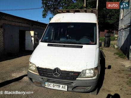 Білий Мерседес Sprinter, об'ємом двигуна 2.7 л та пробігом 993 тис. км за 8000 $, фото 1 на Automoto.ua