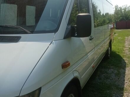 Білий Мерседес Sprinter, об'ємом двигуна 2.15 л та пробігом 500 тис. км за 14100 $, фото 1 на Automoto.ua