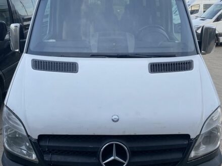 Мерседес Sprinter 2006 в Черкассах на Automoto.ua Белый Мерседес Sprinter, объемом двигателя 2.2 л и пробегом 560 тыс. км за 14499 $, фото 1 на Automoto.ua