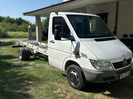 Белый Мерседес Sprinter, объемом двигателя 2.7 л и пробегом 260 тыс. км за 17900 $, фото 1 на Automoto.ua