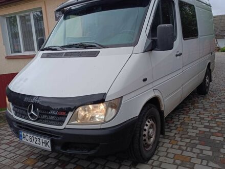 Белый Мерседес Sprinter, объемом двигателя 2 л и пробегом 345 тыс. км за 9000 $, фото 1 на Automoto.ua