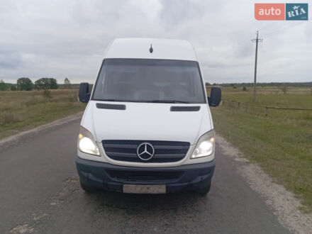 Белый Мерседес Sprinter, объемом двигателя 2.2 л и пробегом 416 тыс. км за 8199 $, фото 1 на Automoto.ua