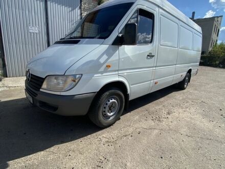 Белый Мерседес Sprinter, объемом двигателя 0 л и пробегом 320 тыс. км за 12027 $, фото 1 на Automoto.ua