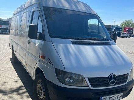 Белый Мерседес Sprinter, объемом двигателя 2.15 л и пробегом 457 тыс. км за 7999 $, фото 1 на Automoto.ua